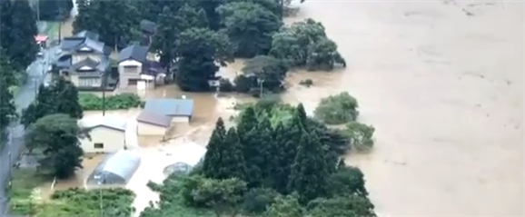 日本山形县遭创纪录大雨 多地48小时降雨量近400毫米